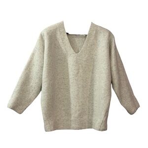 Topshop V-neck Sweater Heather White Gray 4 - 6 Ribbed Pullover Cozy Soft Top